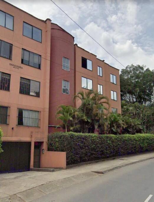 Apartmán El Jardin De Manila Medellín Exteriér fotografie